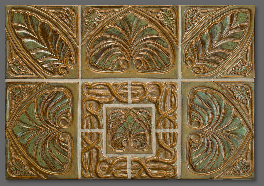 Centerpiece 1304 - Leaf Triads, Twining Vines